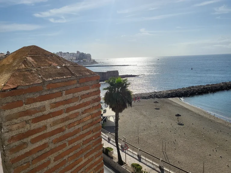 Панорамна гледка към Ceuta – испанския автономен град в Северна Африка